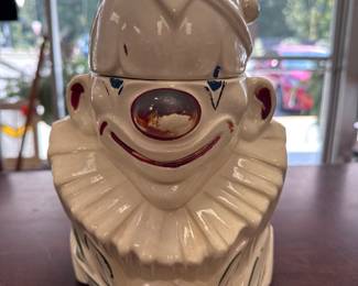 McCoy Smiling Clown Bust Cookie Jar, Hand Decorated, 1945-47.