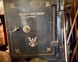 Vintage safe
