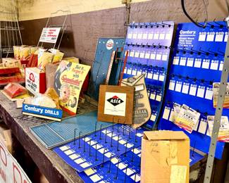 Auto part displays 