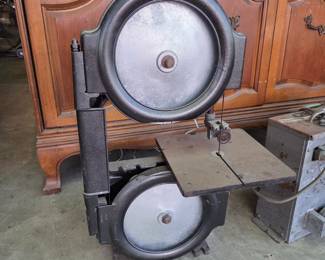 Bench top bandsaw 