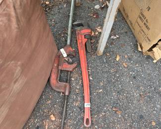 XL Pipe Wrench & Cutter