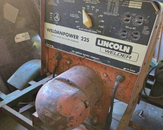 Lincoln Weldanpower 225 AC Arc Welder & Power Generator on trailer