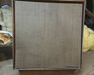 Pair.of RCA Victor Speakers XFK-23W