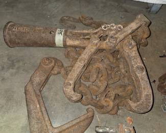 Antique Cast Iron & Steel Railroad Track Rail Lifting & Positioning Tool