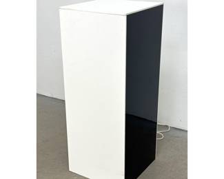 Lot 240 Modern Lexan Plastic Lighted Pedestal Sculpture Stand 