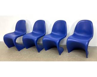 Lot 513 Set 4 Vitra VERNER PANTON Molded Plastic Cantilever Side Chairs in Royal Blue. Modernist Dining Chai