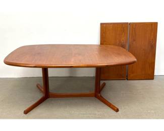 Lot 263 70s Vintage Danish Modern Dyrlund Extendable Oval Teak Dining Table with 2 Leaves