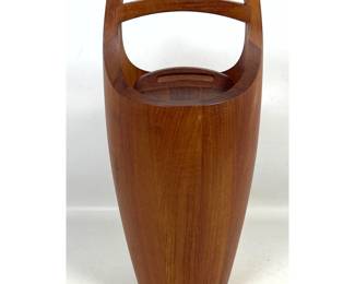 Lot 33 Jens Quistgaard. Dansk Designs Denmark Staved Teak Ice Bucket with Arched Handle and Lid.