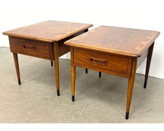 Lot 124 Pair Lane Acclaim Walnut Side Tables with Oak Dovetail Inlays. Style. Andre Bus