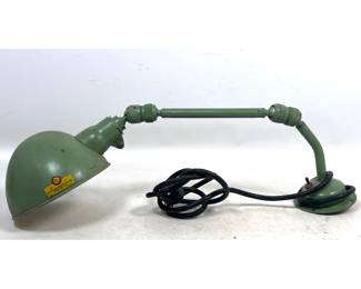 Lot 246 Vintage Fostoria Pressed Steel Corp Industrial Articulating Machine Sconce Bench Task Lamp Green Ena