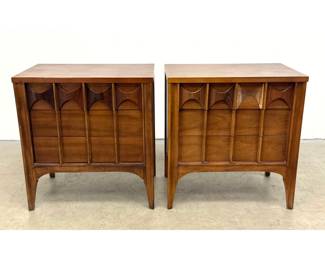 Lot 192 Pr KENT COFFEY Perspecta Walnut and Rosewood 3 Drawer Night Stands. Bowed Rosewood Modernist Pulls. 