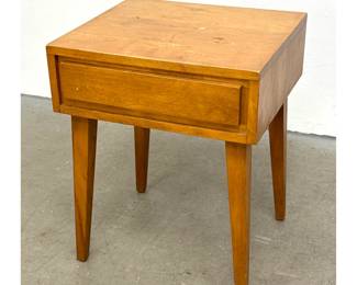Lot 316 Leslie Diamond Conant Ball Side Table Nightstand