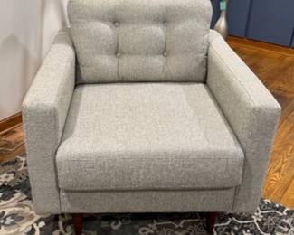 Modern upholstered tufted back chair