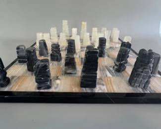 Hand-carved Mexican Aztec or Mayan onyx and marble chess set