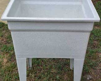 Resin utility sink