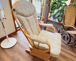 Comfy Rocker