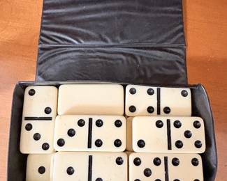Dominoes