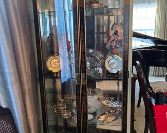 oriental chinoiserie design display cabinet/lights