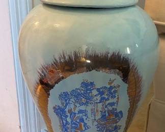 Very large ginger Jar