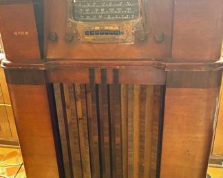 floor radio  As Is