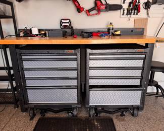 Gladiator Premier Modular GearDrawer With Top.