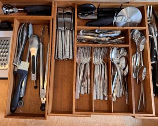Henckels International Flatware Set. Photo 1 of 2.