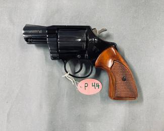 Colt Cobra (1976)