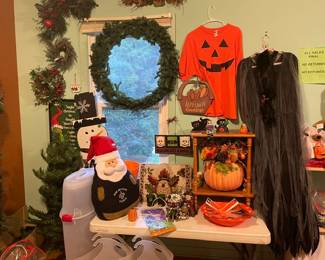 Holiday wall 