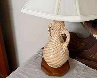 Ceramic swirl double-handled urn table lamp on wood base