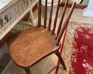 Wooden spindle back Windsor style side chair