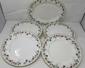 Canterbury 12 Plates And Platter