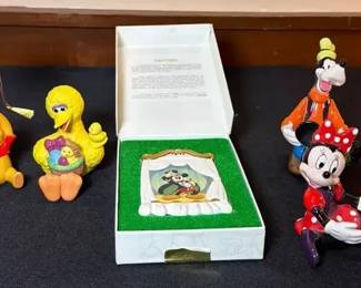 Disney  Jim Henson Ceramic Figurines  Mickey  Minnie  Elmo  Pooh  Big Bird  Goofy  Donal Duc