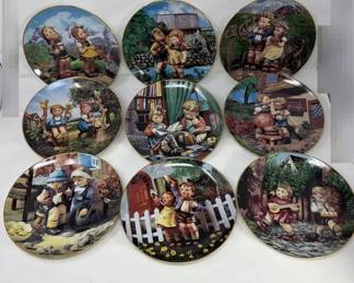 M.I. Hummel Limited Edition Little Companions Plate Collection 9 Plates