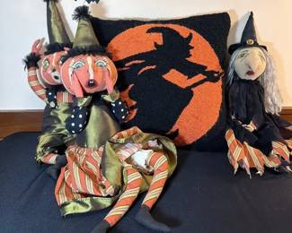 Joe Spencer Gathered Traditions  Agnes The Witch  Eek Style Pumpkin People  Halloween Pillow
