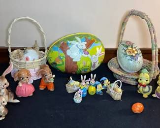 Vintage Easter Lot  Salt Shakers  Trinkets  Goula Spain  Enesco  More