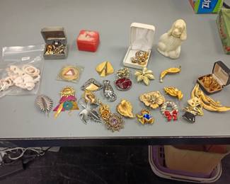Vintage Costume Jewelry