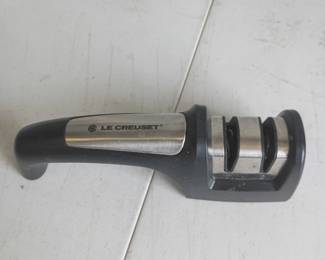 Knife sharpener