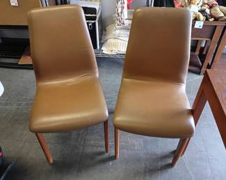 MCM Dainsh Chairs