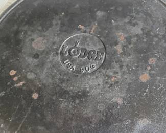 Cast iron cookware
