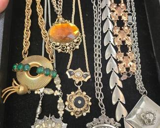 Vintage coatume jewelry