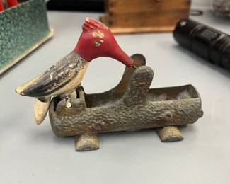 Toothpick holder