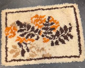 Vintage Latch hook rug