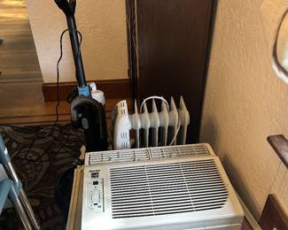 Airconditioner and lots of fans