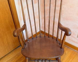 vintage Colonial-style wooden Windsor rocking chair