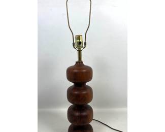 Lot 1132 Mid Century Modern Sculptural Turned Wood 4 Segment Totem Table Lamp. Brass Hardware.