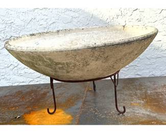 Lot 1235 WILLY GUHL Fiberglass Bowl Saucer form Planter. Metal tripod Stand.