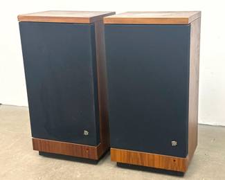Lot 1309 Pair McIntosh XR5 Isoplanar Radiator System floor standing speakers. Walnut finished cabinets. Black
