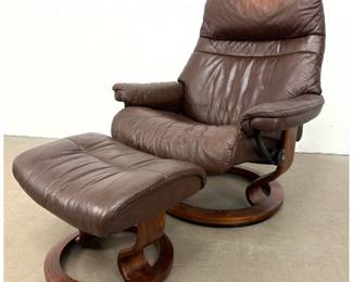 Lot 1078 EKORNES Stressless Brown Leather Recliner Lounge Chair and Ottoman. Laminated Wood Frames. Tension A