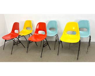 Lot 1151 Set 6 Krueger Metal Products Mid Century Molded Fiberglass Shell Stacking Chairs