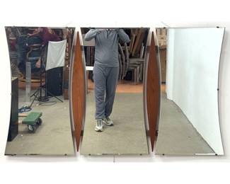 Lot 958 Union City Mirror Co. Mid Century Modern Triptych Wall Mirror. Walnut Surfboard Spacers and Beveled